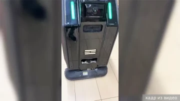 В Литве не смогли оштрафовать моющего полы робота за русскую речь
