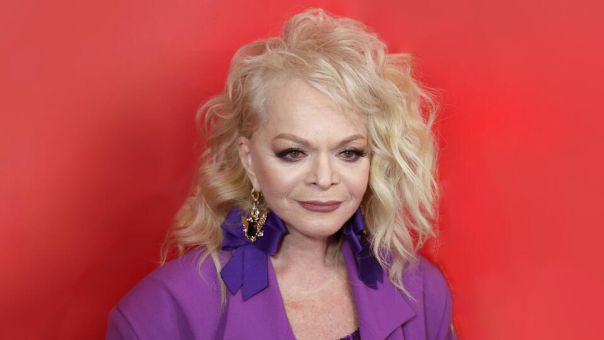 "Эффект Долиной": певицу массово "отменяют" слушатели и компании