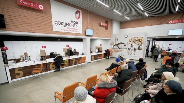 «Внимание к теме мошенничества»: почему россияне стали чаще устанавливать самозапрет на кредиты