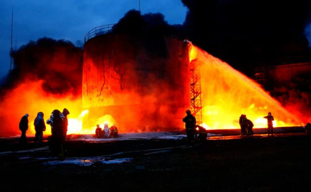 «Свет на Левобережье — только от пожаров!»: Сокрушительный ночной удар по энергетике Киева