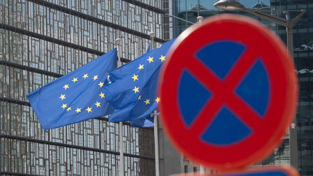 Согласованный грабеж: ЕС остался без своих денег на войну и взялся за российские