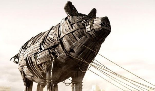 Троянская свинья Дональда Трампа. Голос Мордора