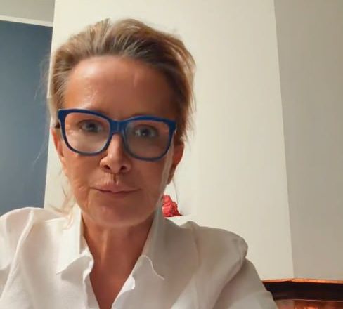 У российской либералки-предательницы в Одессе украли драгоценности на 200-300 тысяч евро, вырученные деньги за которые она собиралась пожертвовать ВСУ