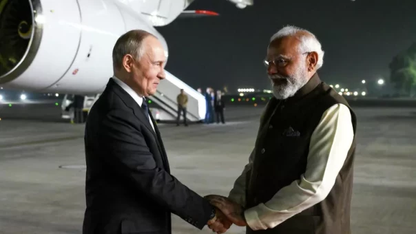 Путин прибыл в Индию с двухдневным визитом