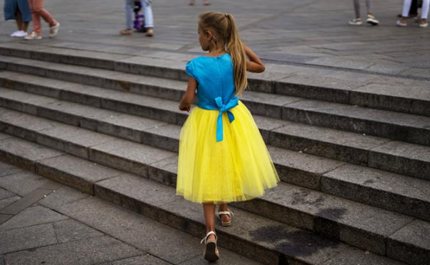 «Грязные танцы»: Фонд Зеленской зарабатывал на детях, которых отправляли в Турцию