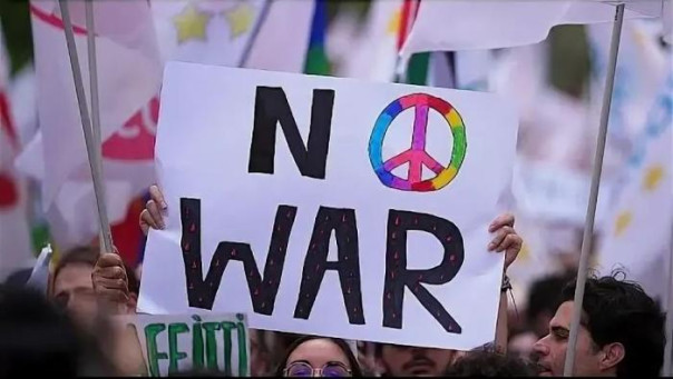 Молодёжь Европы не хочет воевать