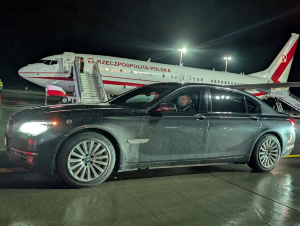 Новая прибалтийская традиция - грязный автомобиль для глав иностранных государств