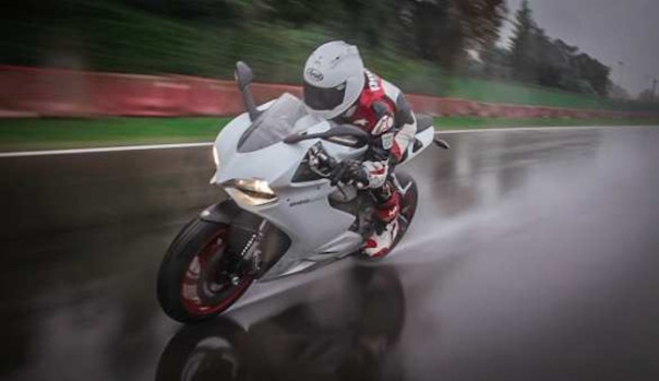 Дерзкий побег: украинец на мотоцикле попытался прорваться в Румынию