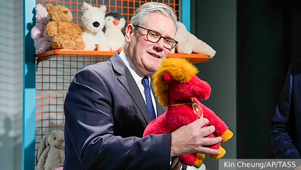 В канцелярии Стармера исключили его отставку на фоне скандала с Эпштейном