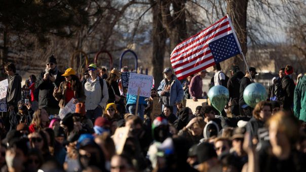 Массовые беспорядки в США вышли на федеральный уровень