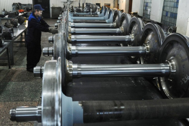 Мантуров заявил, что в РФ полностью освоен выпуск подшипников