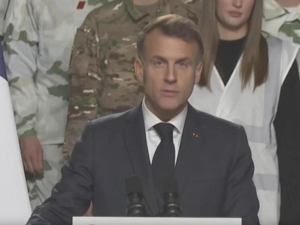 «Орешник» для Макрона: французский президент испугался русской ракеты и рассмешил экспертов