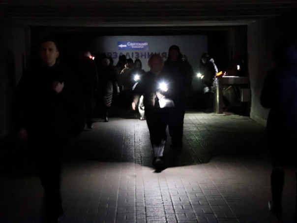 «Видимо, попали»: удар «Орешником» мог быть связан с выносом объектов энергетики в Киеве