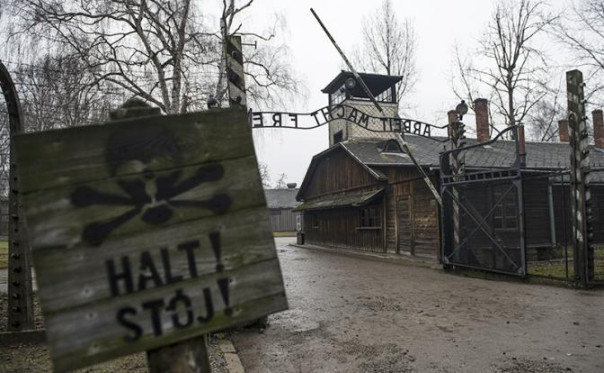 Ответ польскому хаму: «Этой песней в исполнении Магомаева надо начинать и заканчивать заседания ПАСЕ и НАТО»