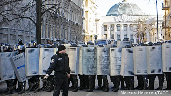 Киевский режим подъедает своих основателей