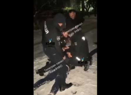Хроники беспредела: в Киеве мужчина умер во время задержания полицейскими