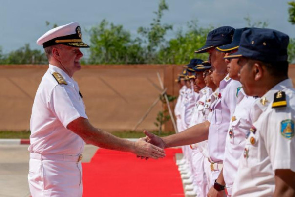 Юго-Восточная Азия: США ставят на Камбоджу