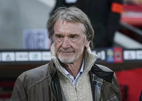 Стармер призвал английского миллиардера извиниться за слова о колонизации Британии мигрантами