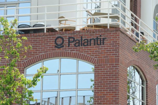 Как России реагировать на сведения о взломе Palantir