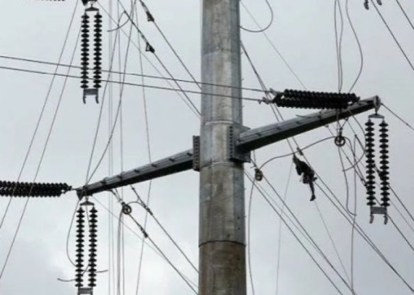 Фицо: если Зеленский не восстановит прокачку нефти по «Дружбе», то в понедельник мы отключим Украине электричество