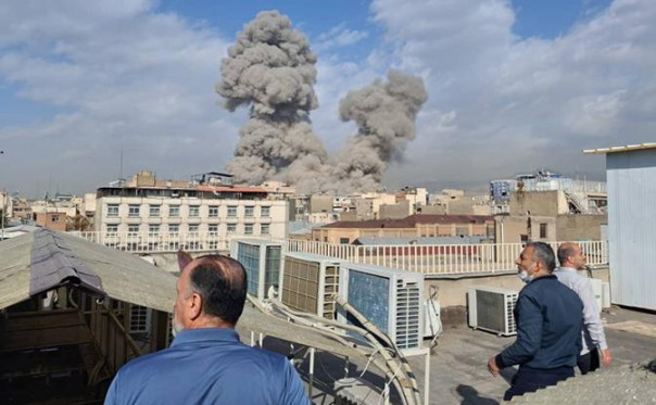 «Львиный рык» начался в шаббат: Израиль атаковал Иран в субботу. Трамп присоединился. Идёт «ответка» на авианосец USS Abraham Lincoln