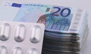 Неподъёмная цена санкций: прибалты беднеют рекордными темпами