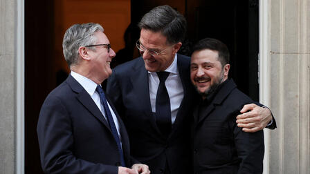 Зачем Зеленский ринулся в тур по Европе и что может выпросить у нищих