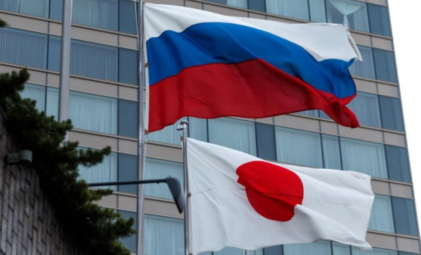 Зачем мирный договор, если нет войны?