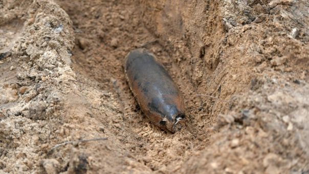Многодетный отец погиб, пытаясь разобрать артиллерийский снаряд на металлолом