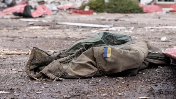 "Тело раскопали и съели собаки": украинский боевик убил сослуживца в ДНР