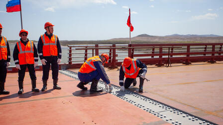 Россию и КНДР соединил первый автомобильный мост