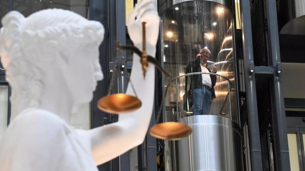 В Приангарье бывший военный комиссар получил семь лет колонии за взятки