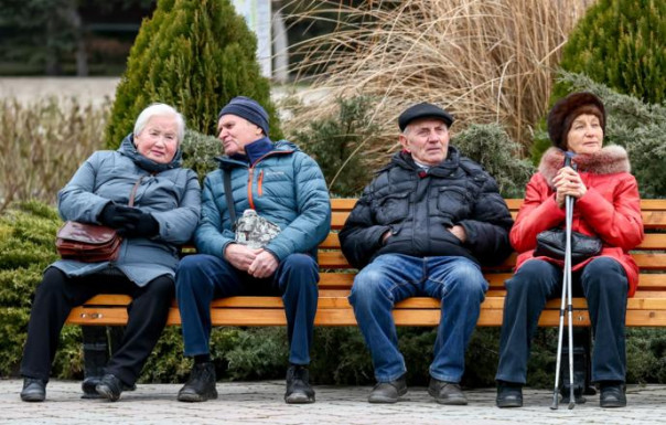 Индексация пенсий и ограничение переплат по займам: что изменится в законах РФ с 1 апреля