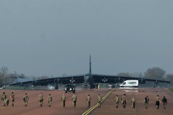 Вэнс заявил о возможности свернуть операцию против Ирана