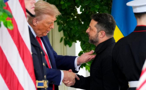 Донбасс имени Трампа: Зеленский уже не знает, куда еще можно лизнуть Донни, чтобы тот смилостивился