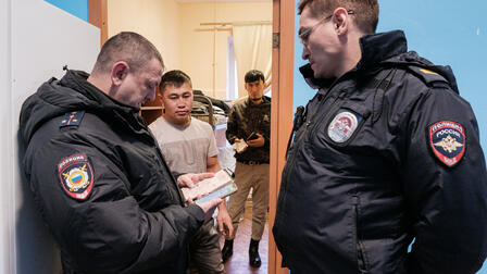 Суды начали изымать жилье у россиян за фиктивную регистрацию иностранцев
