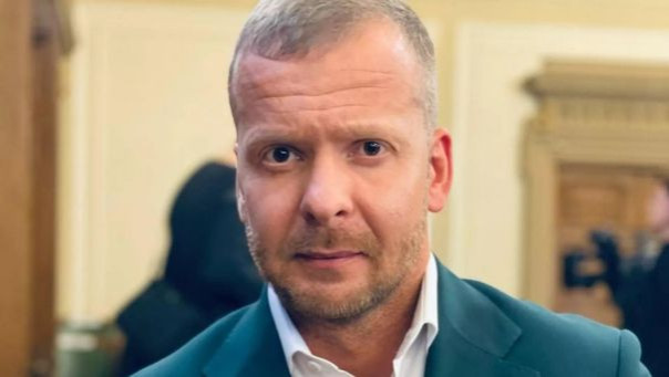 Заступавшегося за русский язык в Латвии «предателя родины» из Рижской думы лишили мандата