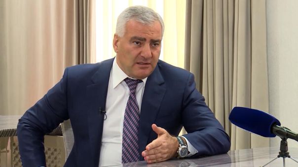 Карапетян рассказал об арестах более 100 сторонников партии "Сильная Армения"
