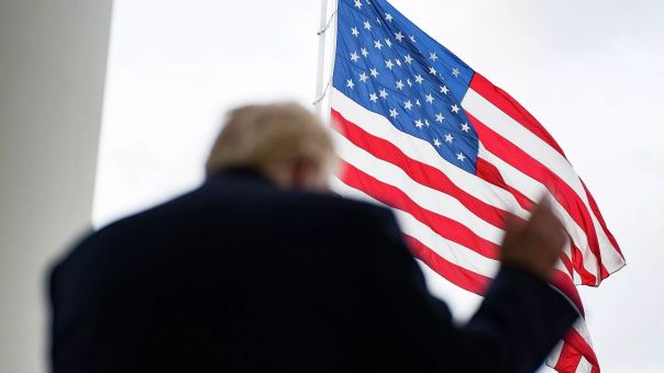 %22Смрад Эвиана%22 развеял %22дух Анкориджа%22. Как Трамп изворачивается после поражения