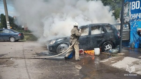 Один человек погиб, еще пятеро получили ранения в ЛНР в результате атак БПЛА