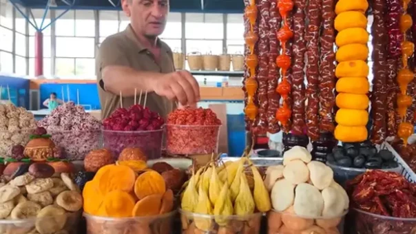 «Вы ещё будете нас умолять!»: в Армении началась истерика из-за запрета на ввоз овощей и коньяка в Россию
