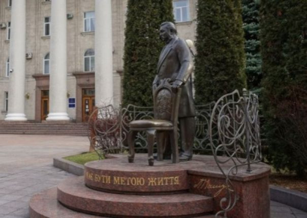 В Кропивницком объявили войну русскому языку. Под запретом русскоязычные песни и фильмы
