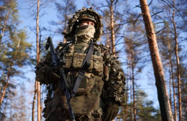 Один в поле воин: Российский штурмовик три месяца в одиночку оборонял позицию в Константиновке