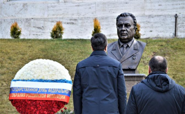 К саммиту НАТО Турция нашла скелет в шкафу