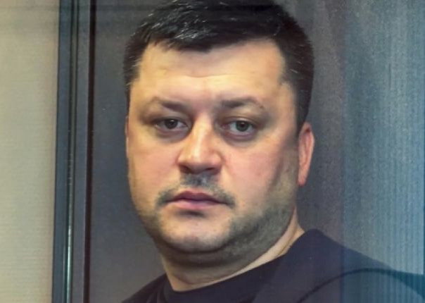 «За пять минут тратил на девушек лёгкого поведения почти 200 тыс. руб». Мэра Уфы уволили за коррупцию и наркотики