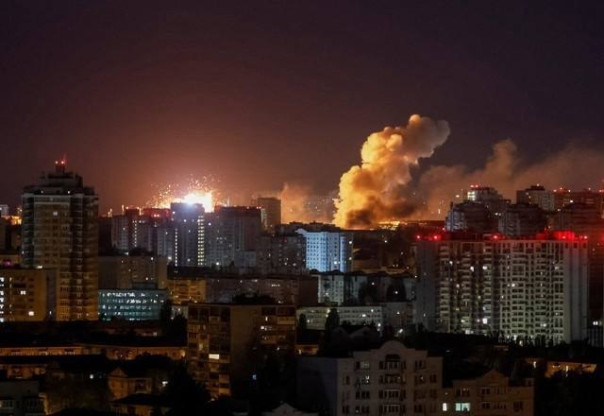 ВС России предприняли самую массированную атаку на цели в Киеве с начала СВО