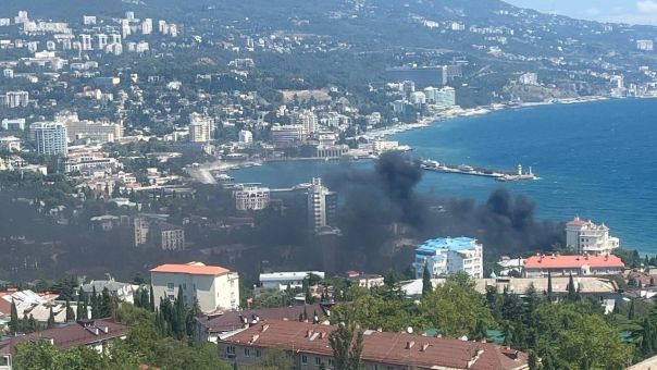 Враг атаковал Ялту при помощи морских беспилотников.