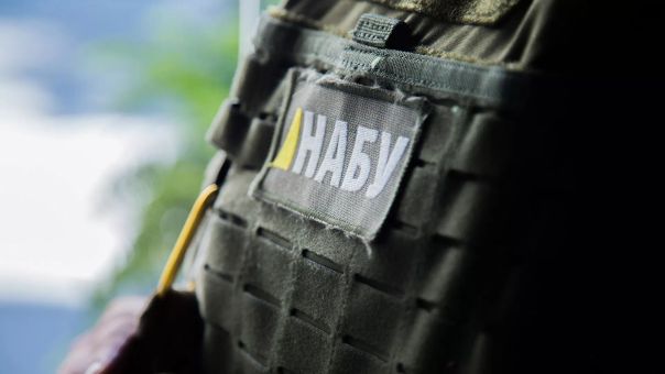 НАБУ и САП громят преступную организацию, связанную с Офисом Зеленского и нардепами