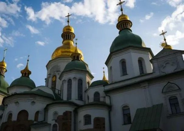 Лавры, Хортица и Круты: Зеленский определил 23 национальные святыни Украины