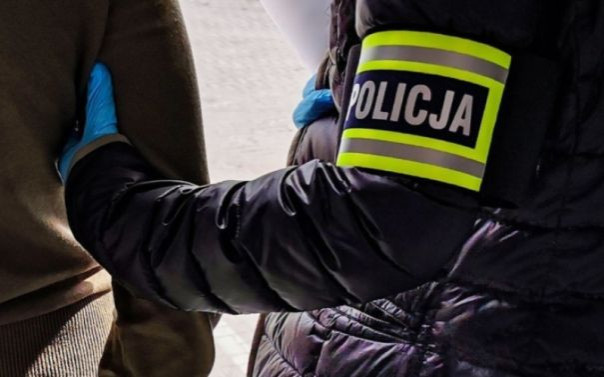 Украинца депортировали из Польши за террор с ножом в мясном отделе варшавского магазина